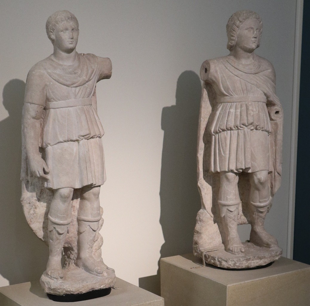 Dual votive statues of Alexander and Hephaestion from the 1st century